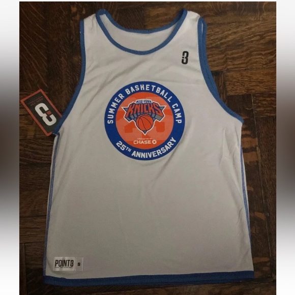NEW. POINT 3 MENS NY KNICKS BASKETBALL SHORTS AND JERSEY UNIFORM SET SIZE SMALL - Picture 4 of 11